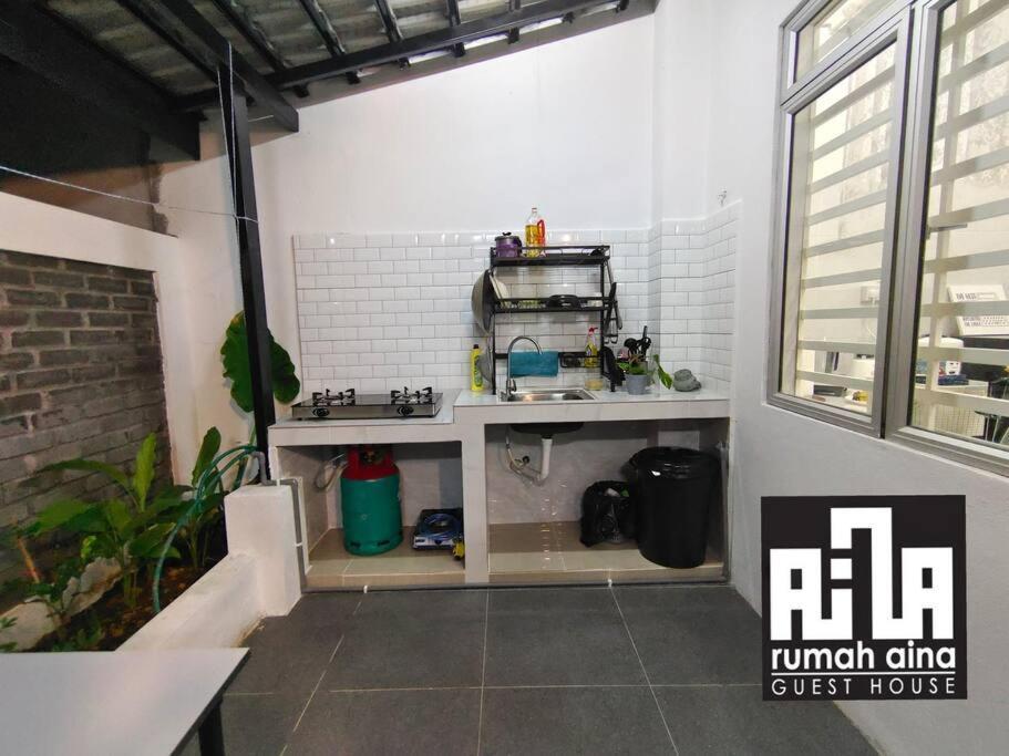 Rumah Aina Homestay Bukit Changgang Private Pool Kampong Melot 외부 사진