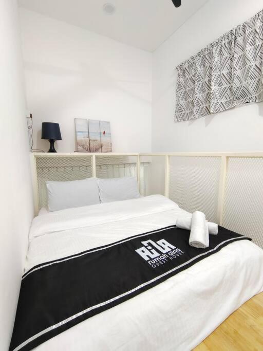 Rumah Aina Homestay Bukit Changgang Private Pool Kampong Melot 외부 사진